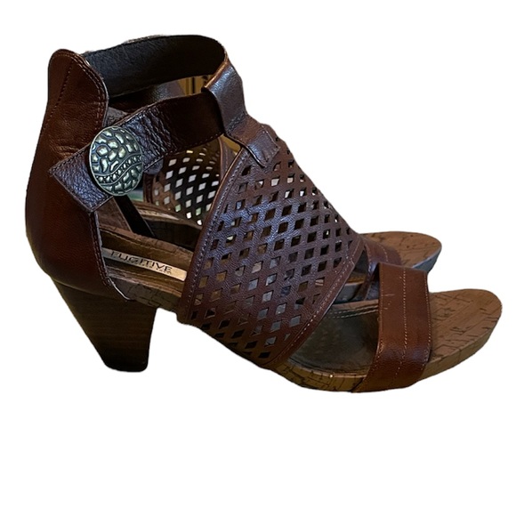 Fugitive by Francis Rossi Sandals - Picture 3 of 6